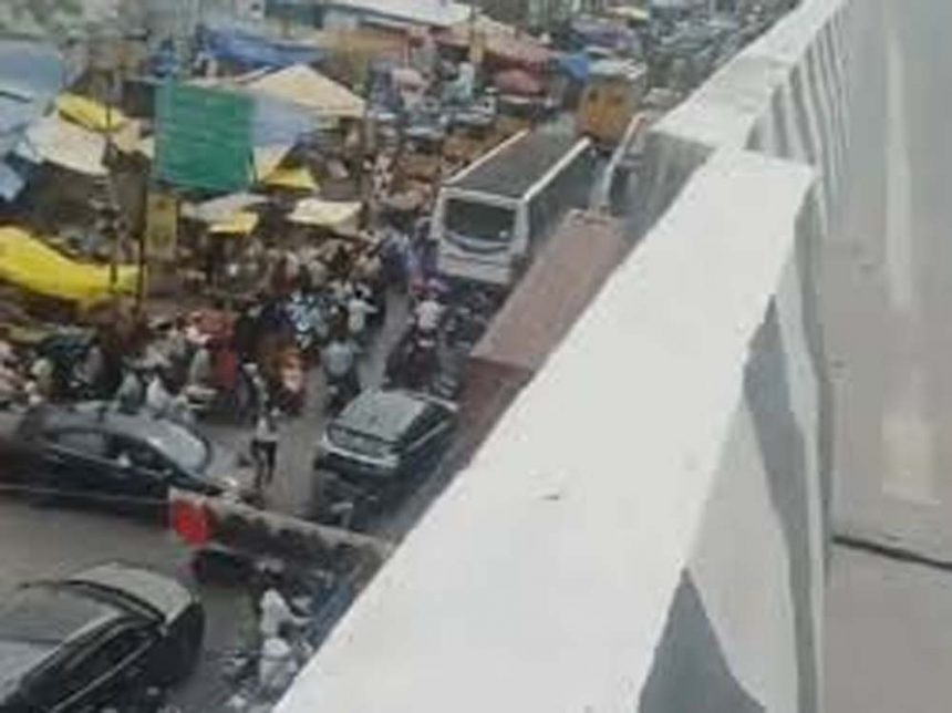 Flyover slab shifts from its place in Tamil Nadu