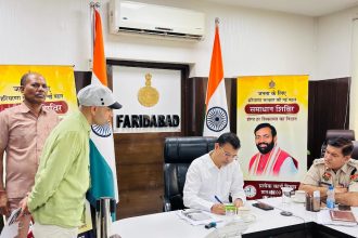 ADC Satbir Mann heard the problems of the people in the Samadhan camp and gave instructions for action