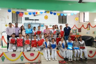Gurgaon Vikas Manch organized a painting competition on the topic of environment in a girls school