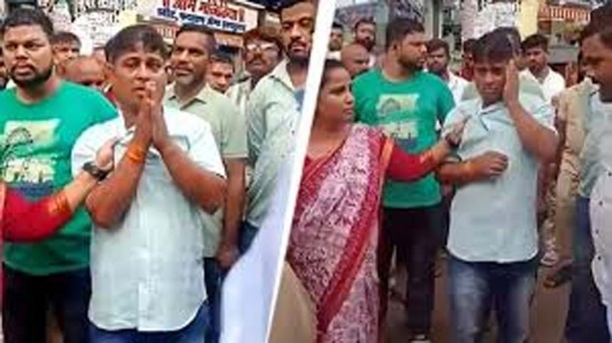 Shiv Sena (UBT) workers beat up auto driver in Maharashtra