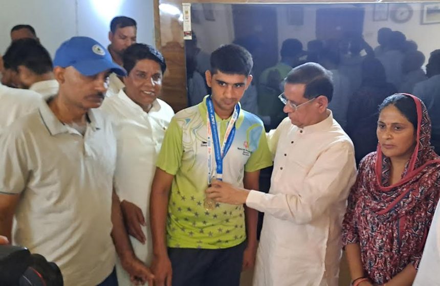 Minister Rajesh Nagar got the badminton player his rights