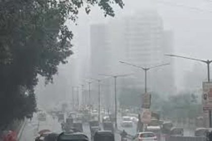 Red alert issued for rain in Mumbai, roads flooded