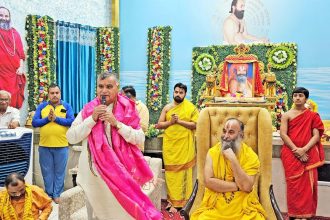 Devotees should not copy by taking the name of gods: Swami Purushottamacharya