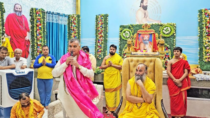 Devotees should not copy by taking the name of gods: Swami Purushottamacharya