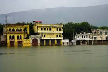 Red alert for heavy rain in MP, Gujarat and Rajasthan: Landslide in Gaurikund, Kedarnath route closed