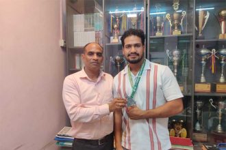 नेशनल किकबॉक्सिंग चैंपियनशिप में डीएवी शताब्दी के छात्र का सिल्वर मेडल