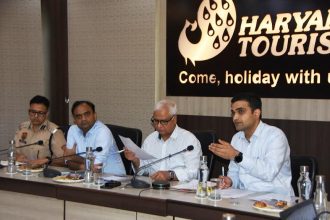 Divisional Commissioner held a review meeting regarding the preparations for the 32nd meeting of the Northern Regional Council