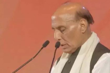 Rajnath said- Pakistani Army Chief accepted failure