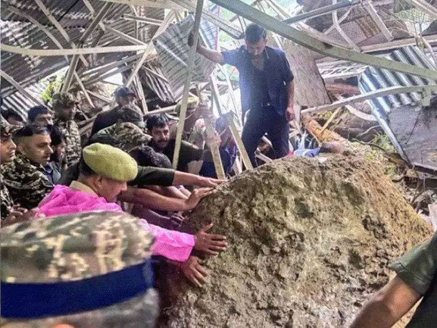 The death toll from the landslide in Vaishno Devi has reached 32