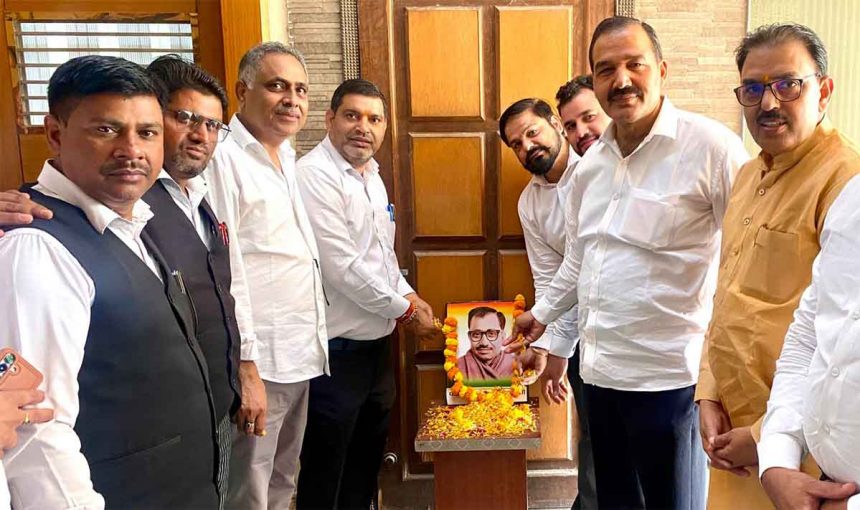 Pandit Deen Dayal Upadhyay's birth anniversary was celebrated at Lawyers Chamber Sector-12, Faridabad.
