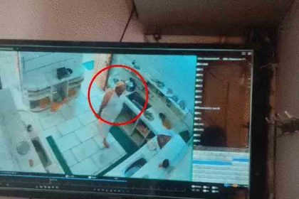 Urns worth ₹1 crore stolen from Red Fort premises, had diamonds and emeralds studded on gold