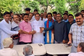 The truck driver took back the ration, the depot holder reached the court of Minister Rajesh Nagar