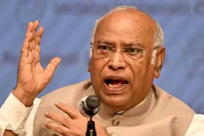 Kharge's question- has the Election Commission become the office of the BJP