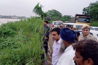 Yamuna water level increased, administration alert, DC and other officials visited
