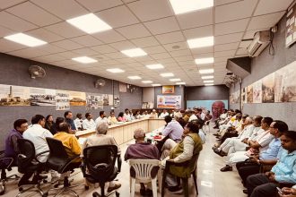 Today the country needs leadership like Jayaprakash Narayan: Gyanendra Rawat
