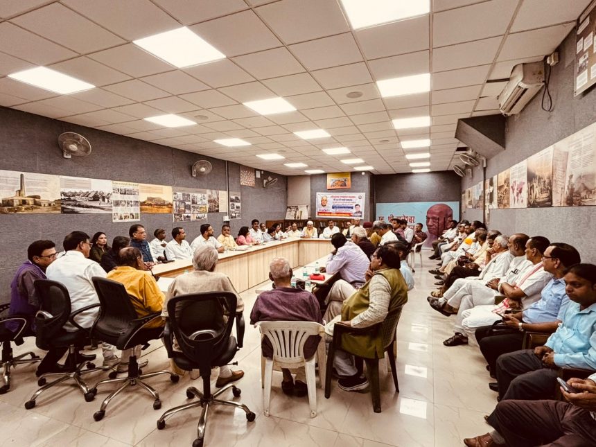 Today the country needs leadership like Jayaprakash Narayan: Gyanendra Rawat