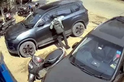 12 lakh rupees in cash stolen by breaking the car window