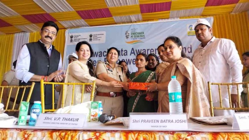 Clean India Mission gets a boost: Cleanliness rally from Basantpur to Ajay Nagar, hygiene kits given to women and message of self-reliance