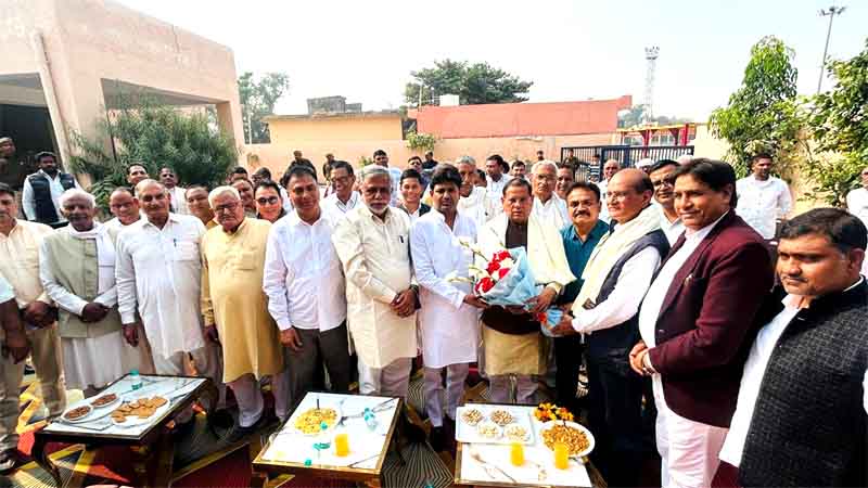 Minister Rajesh Nagar administered oath to the newly appointed officials of Tigaon Grain Market.