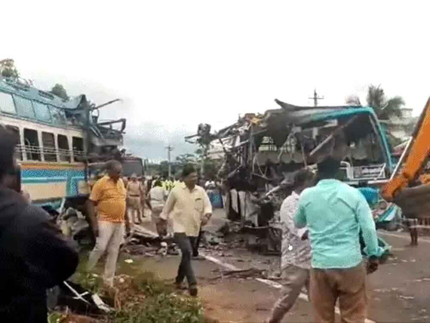 6 killed in head-on collision between two buses in Tamil Nadu