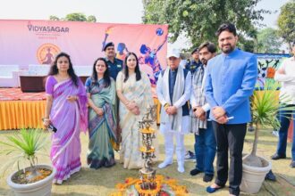 Both branches of Vidyasagar International School organised a grand sports meet, witnessed by thousands of spectators.