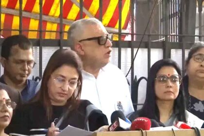 10 TMC MPs met the Election Commission on the SIR issue