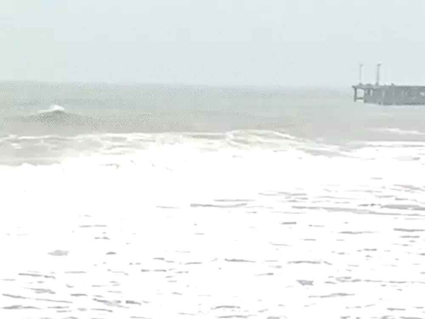 Cyclone Ditwah - Rain in Tamil Nadu, 54 flights cancelled