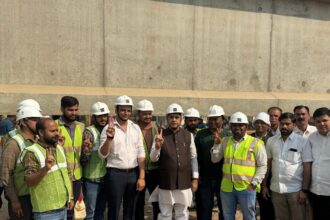 MLA Moolchand inaugurated the work of placing girders on the Mohana Road elevated bridge.