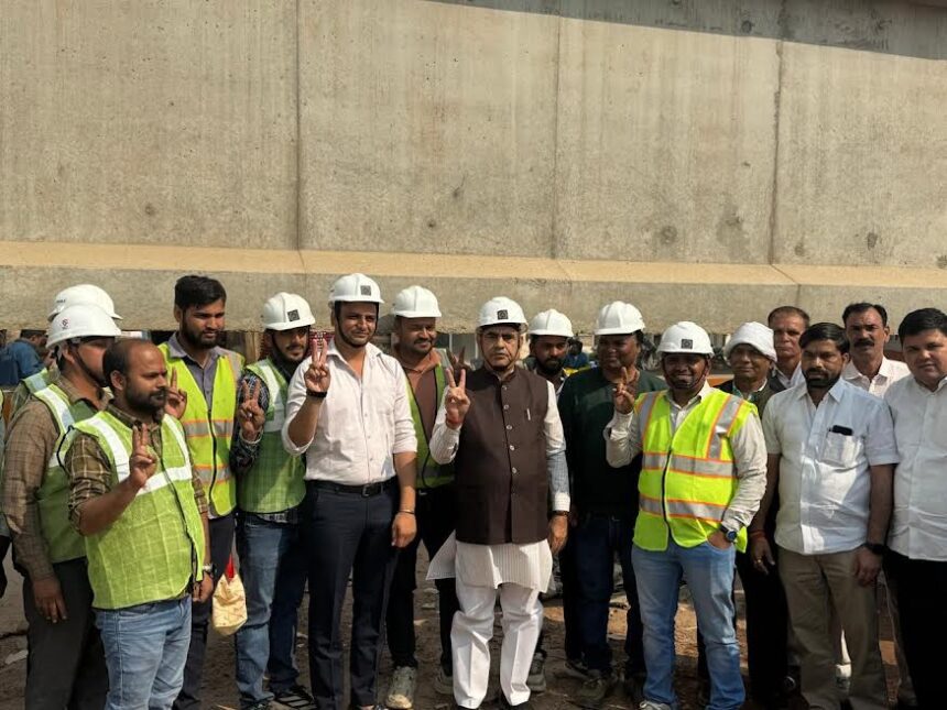 MLA Moolchand inaugurated the work of placing girders on the Mohana Road elevated bridge.