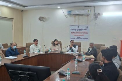 Emphasis on streamlining the map approval process, Corporation Commissioner held a meeting with architects