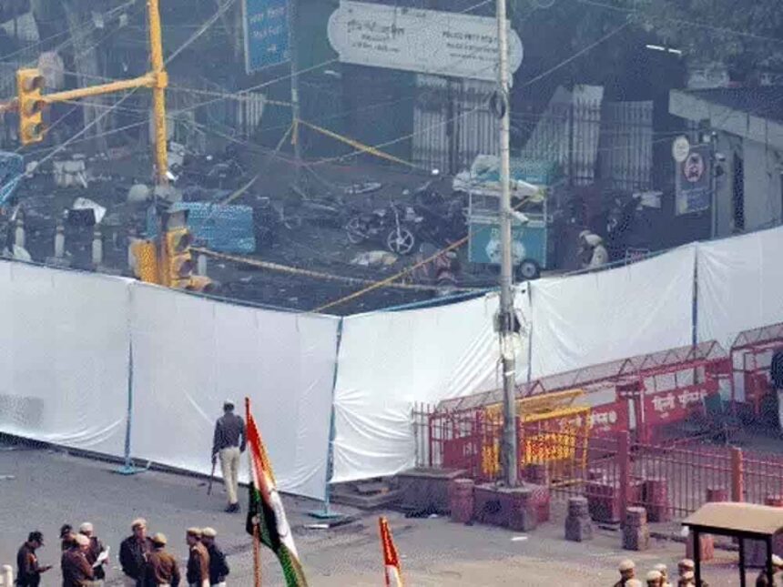 Police investigating Delhi blasts from 3 angles: What did Dr. Umar, who was in the car, do from 3:10 pm to 6:22 pm?