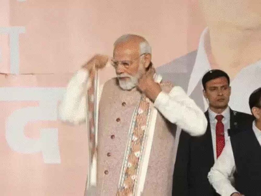 Celebration of Bihar election victory in Delhi: Modi said- Congress is now Muslim League and Maoist Party