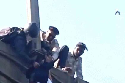 A shirt saved a young man's life in Vadodara: He was thrown from a car collision and fell under a bridge.