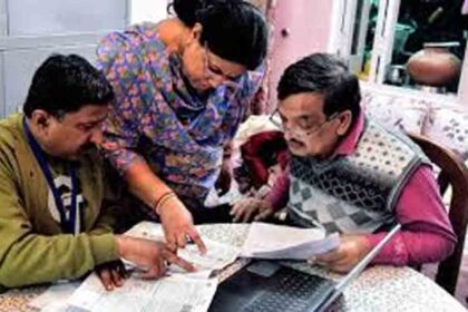 The deadline for SIR (Self-Identification Report) has been extended in 5 states and 1 Union Territory: Forms can be filled till December 18 in MP and Chhattisgarh, and till December 26 in UP.