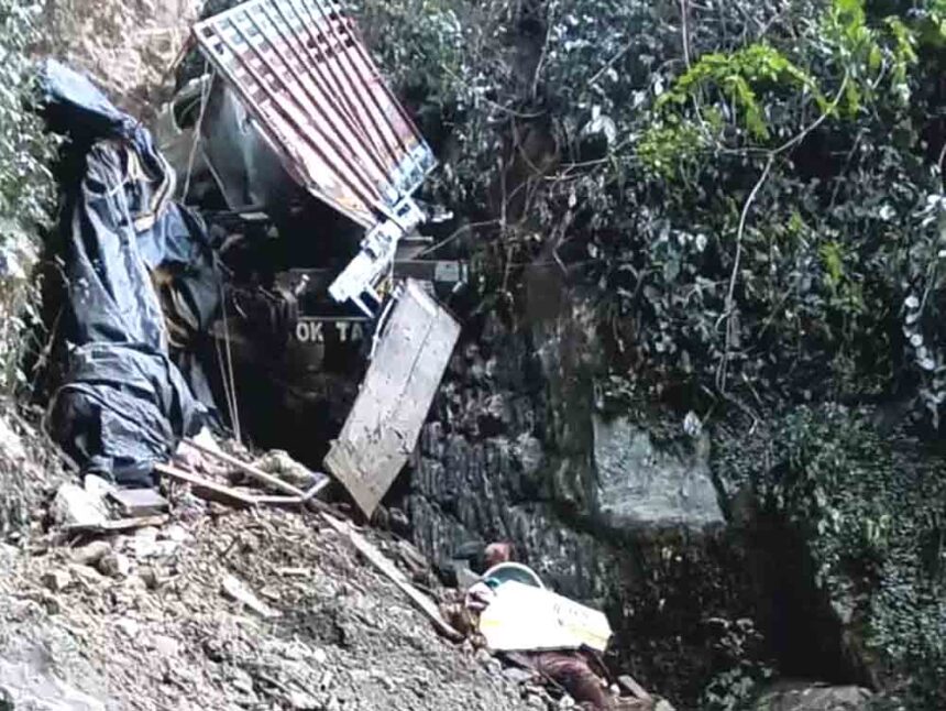 Truck falls into gorge in Arunachal Pradesh, 21 killed: One surviving worker walked for two days to reach an army camp.