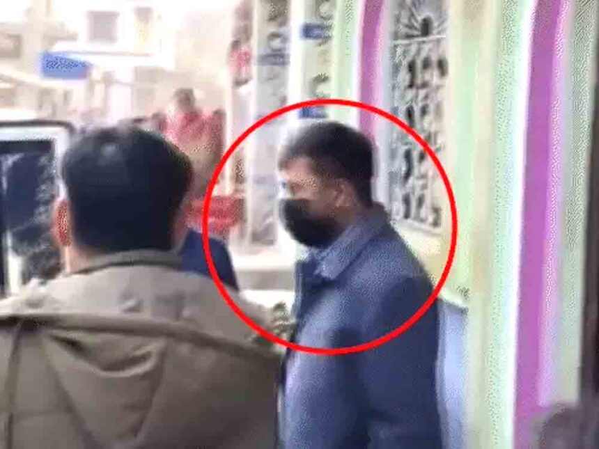 Humayun Kabir's son arrested on assault charges.