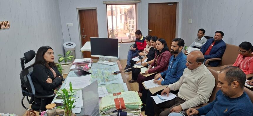 The corporation is taking strict action against illegal connections; camps will be set up soon on the instructions of Additional Commissioner Saloni Sharma.