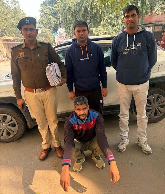 A man posing as a Mumbai Crime Branch employee defrauded someone of Rs. 3 lakh; the account holder has been arrested.