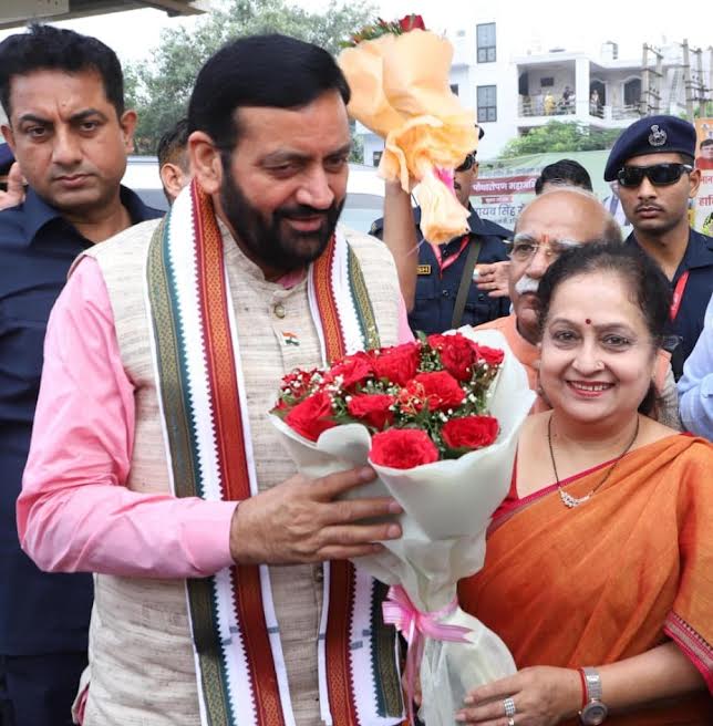 Mayor Batra expressed gratitude to the CM and the Municipal Minister and said that the pace of development will double.