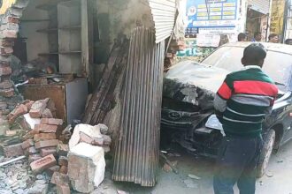 A Honda City crashed into a shop in SGM Nagar after breaking through the shutter.