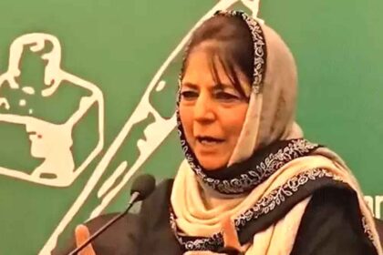 Mehbooba said – Government policy failed in Jammu and Kashmir: Doctor became suicide bomber