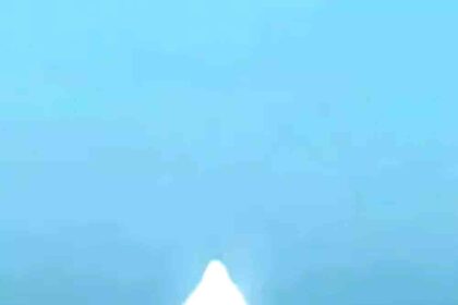 India successfully tested the K-4 ballistic missile.