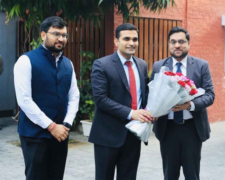 IAS Ayush Sinha takes charge as Deputy Commissioner of Faridabad