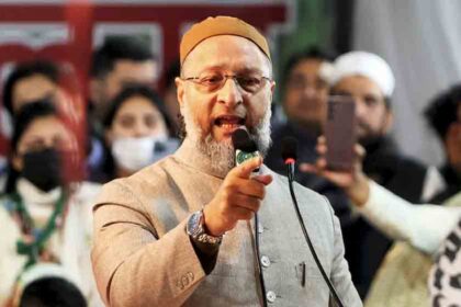 Owaisi said, "The Assam CM has a tube light in his brain; he doesn't understand the Constitution."