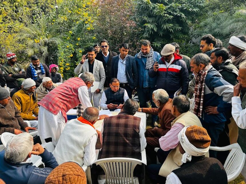 A complaint about the failure to issue property IDs reached Minister Rajesh Nagar's open court.