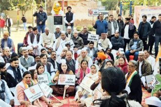 The Modi government is undermining the rights of laborers by making changes to the MNREGA law: Poonam Chauhan