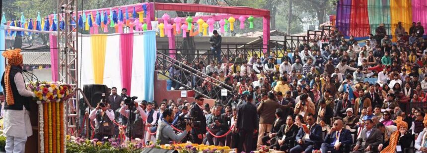 The 39th Surajkund International Self-Reliant Crafts Fair was inaugurated in a grand manner at Surajkund.