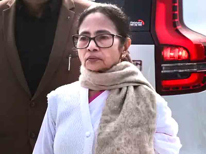 Mamata said, "This is happening through the BJP's mobile app: The Election Commission has harassed people."