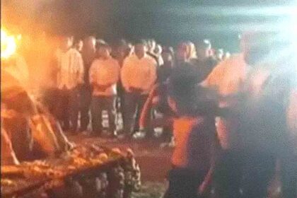 Ajit's security guard cremated, son lit the funeral pyre