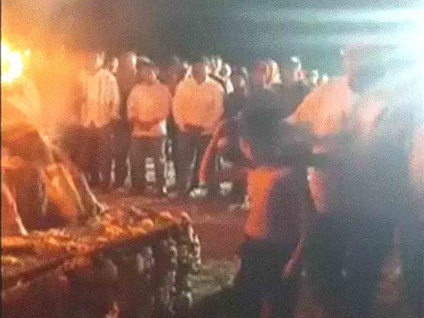 Ajit's security guard cremated, son lit the funeral pyre